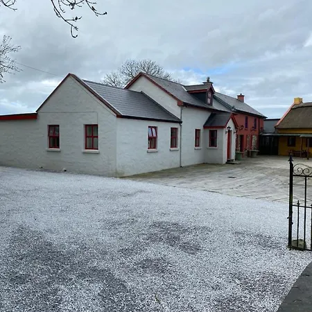 Remarkable 2-bed In Kerry Szálloda *