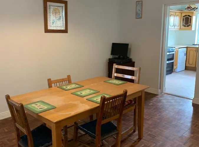 Remarkable 2-bed In Kerry 酒店 *