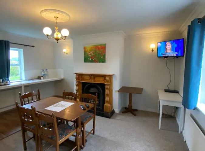 酒店 Remarkable 2-bed In Kerry Lisselton