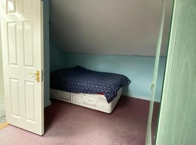 酒店 Remarkable 2-bed In Kerry Lisselton